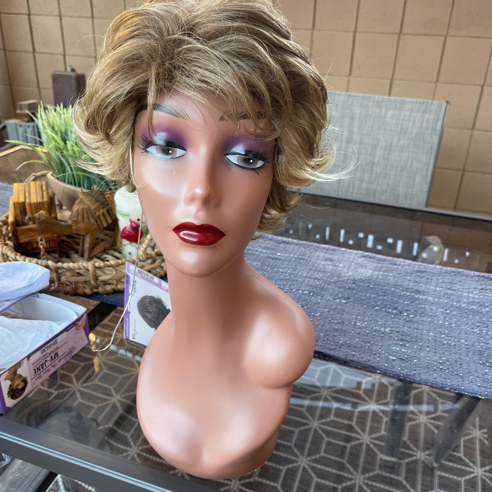 Blonde wig